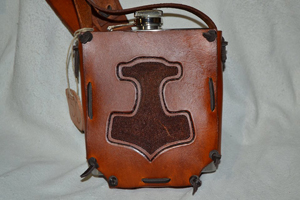 KB3-leather-Tooled-Flask-Holder-saddletan